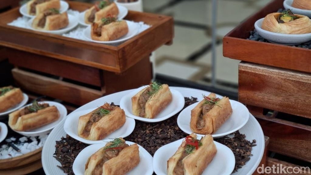 Croissant bertemu rendang di Bandung